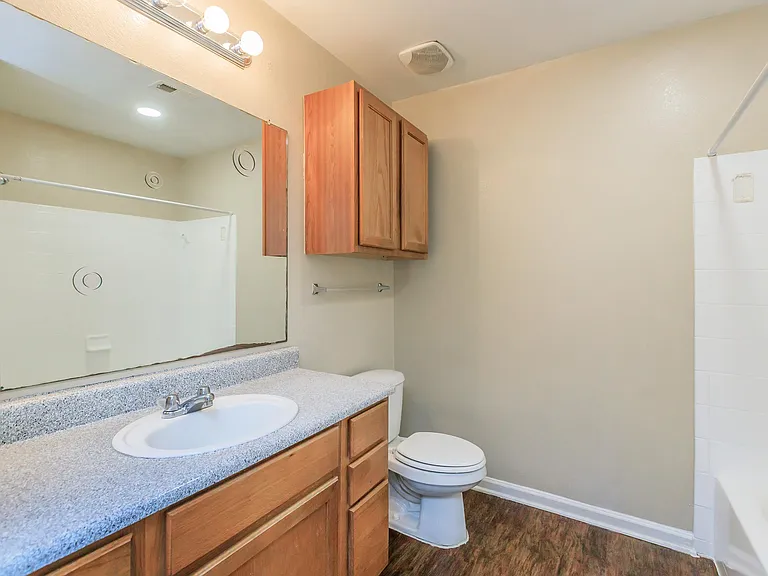 Spring Oaks Apartments — Photo 9