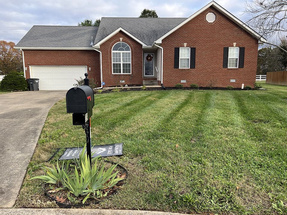 1st image of 304 Springside Ct