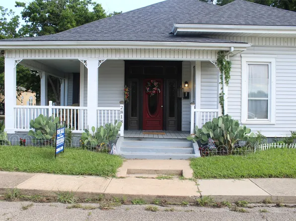 2818 S Blades St, Greenville, TX 75401