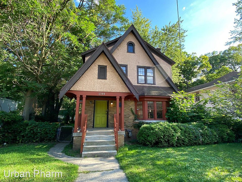1st image of 1344 Hall St SE
