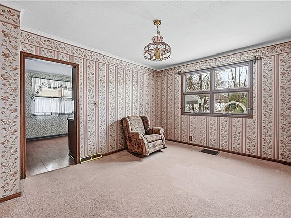 5th image of 29 E Ridge Ave