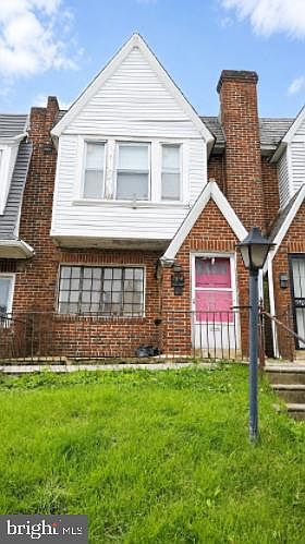 1st image of 1914 Elston St