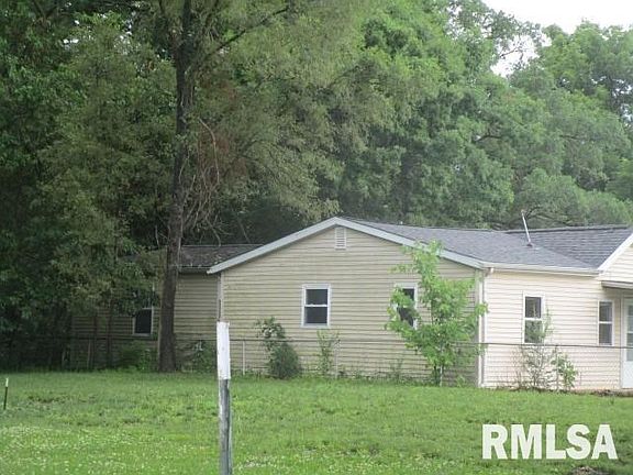 4th image of 139 1/2 Brow Dr