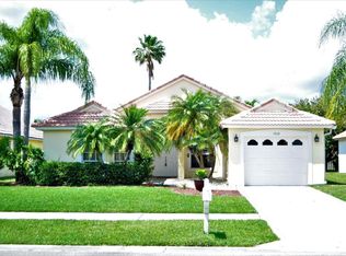 1968 Oak Berry Cir, Wellington, FL 33414