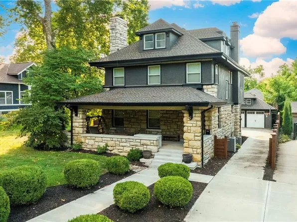 3640 Pennsylvania Ave, Kansas City, MO 64111