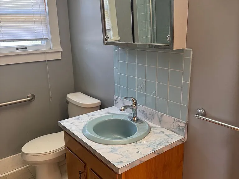 4248 Vine St — Photo 8