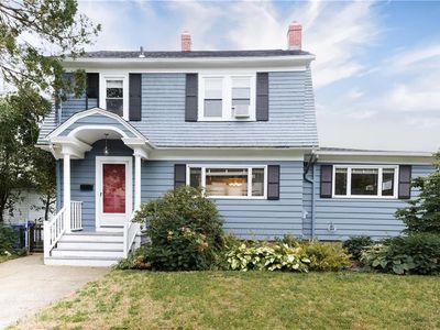 28 Glenwood Ave, Pawtucket, RI, 02860