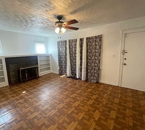 5th image of 844 Lawton St