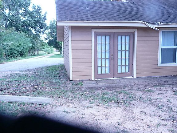 2nd image of 613 West St