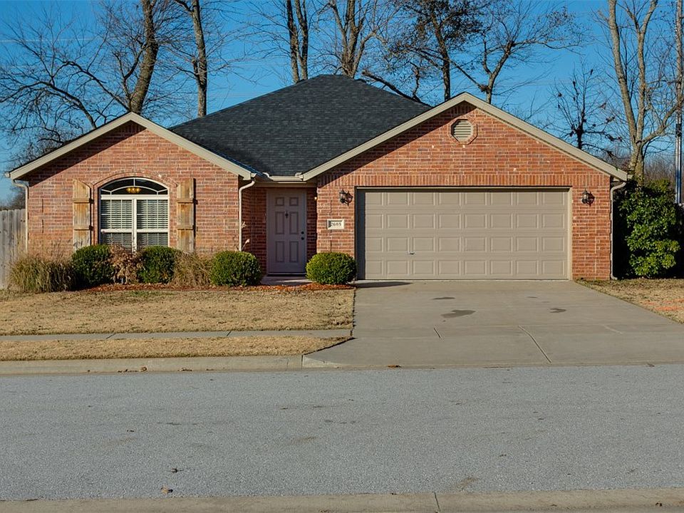 1st image of 2605 Indian Oaks Dr