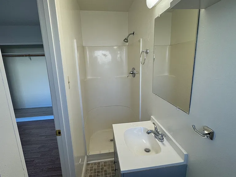 1033 Estudillo St — Photo 15