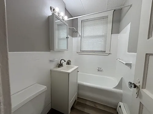 32 Chestnut St #1 Photo 1
