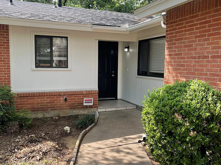 2823 Norwood Ln — Photo 10