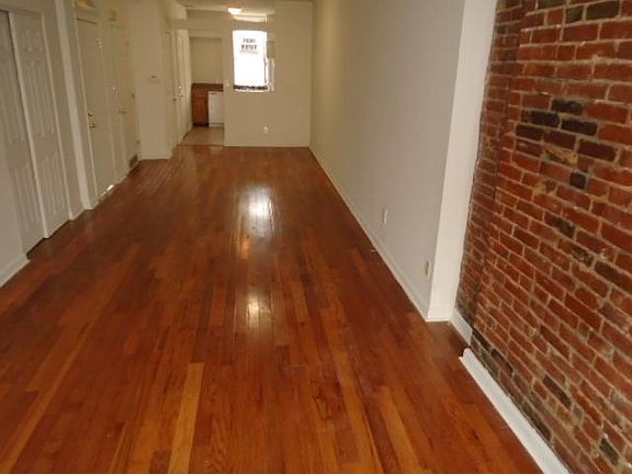 2nd image of 1028 2nd Fl Julia