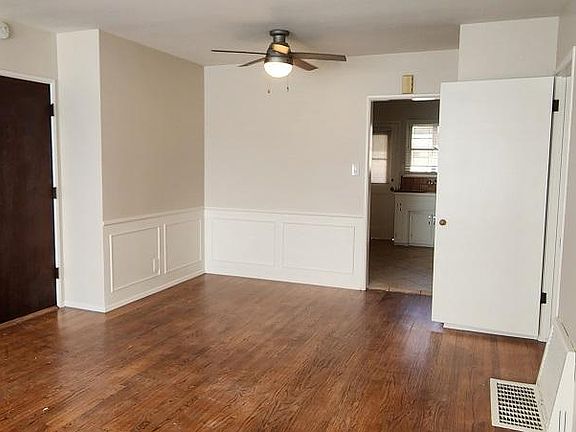 2nd image of 244 Calle Miramar