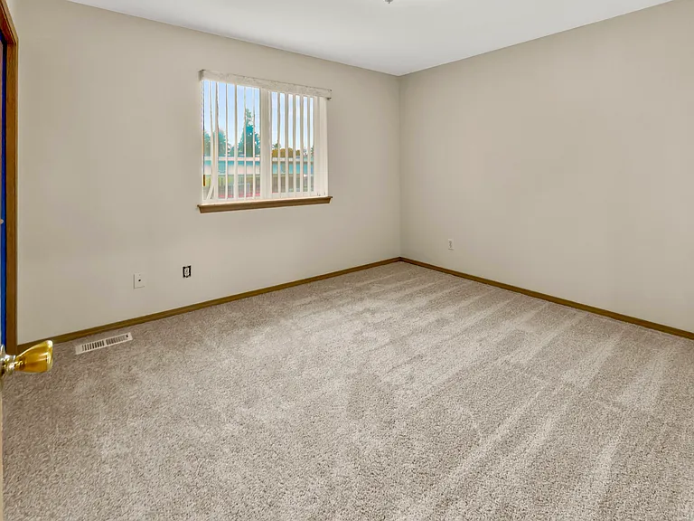 9820 S 242nd Pl — Photo 22
