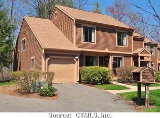 4 Hampton Pl, Avon, CT 06001