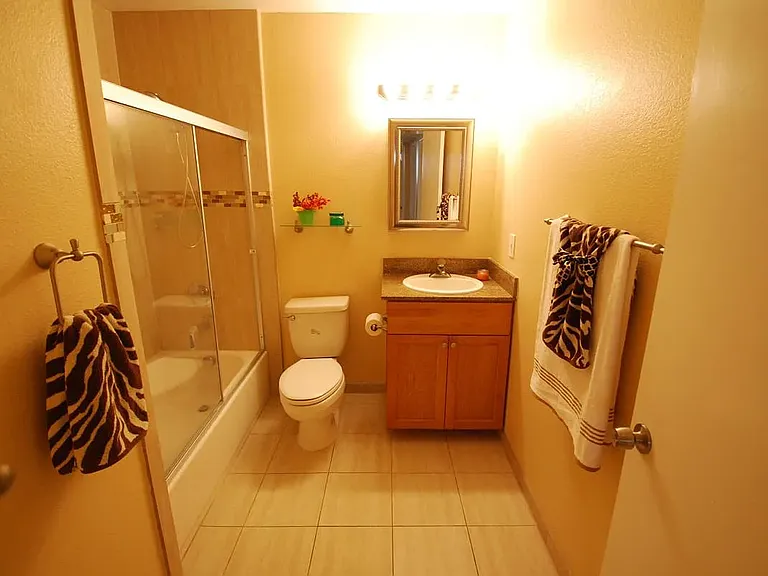 4206-4208 Casa Blanca Lane — Photo 8