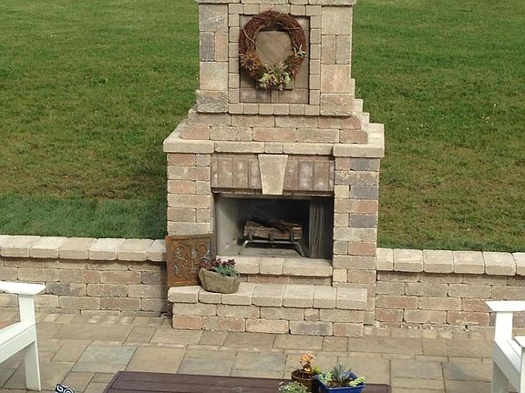 3rd image of 319 Hickory Way