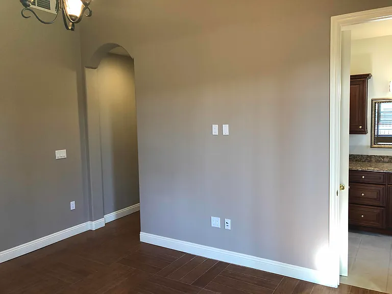2027 W Bella Ln — Photo 24