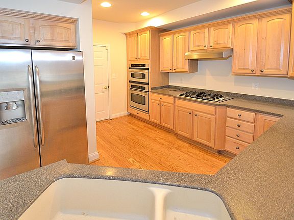 5th image of 7135 Mason Grove Ct