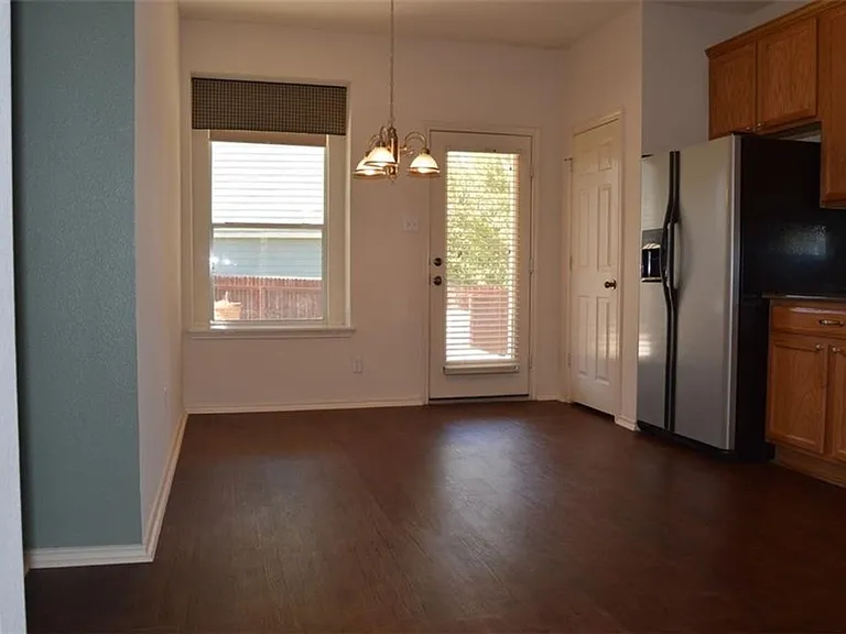 8312 Minnesota Ln — Photo 5