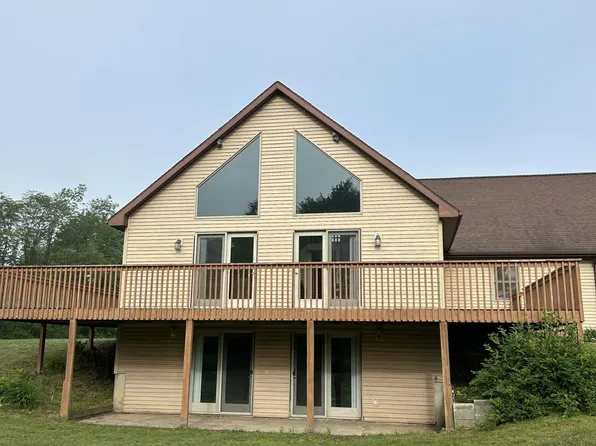 15925 Algoma Ave NE, Cedar Springs, MI 49319