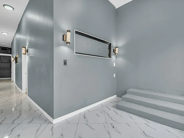 108 N Lafayette St #108 — Photo 4