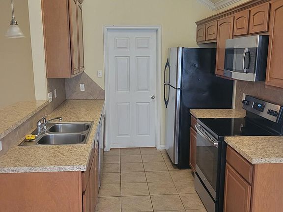 4th image of 2904 Horseback Ct