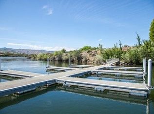 4920 Hurst Landing Rd, Rock Island, WA 98850