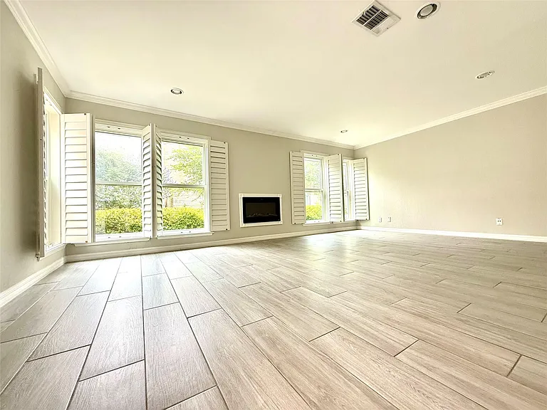 12625 Memorial Dr #25 — Photo 2