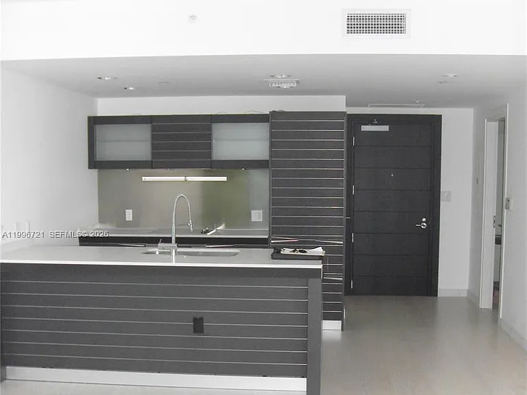 200 Biscayne Boulevard Way #3709 — Photo 2