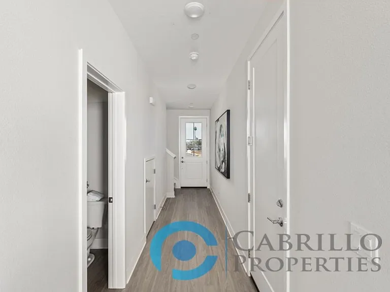 1683 Neptune Ave — Photo 88