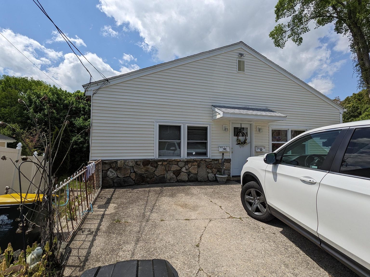 89 Prospect St #A, Ansonia, CT 06401 | Zillow