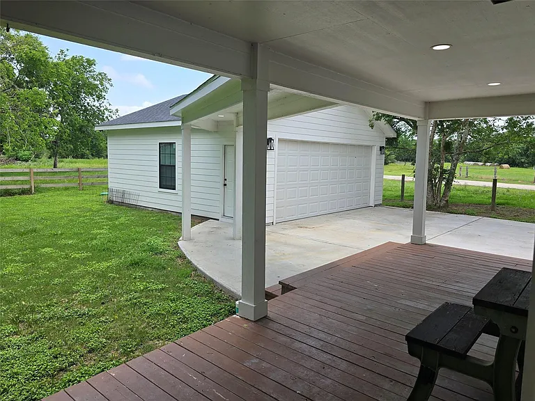 1585 County Road 237 — Photo 22