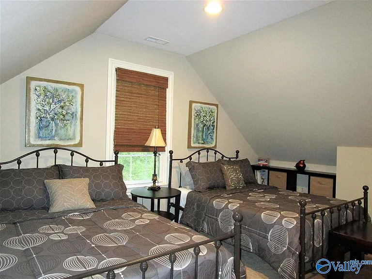 4015 High Mountain Rd NE — Photo 17