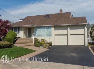 2857 Valerie Ct, Merrick, NY 11566