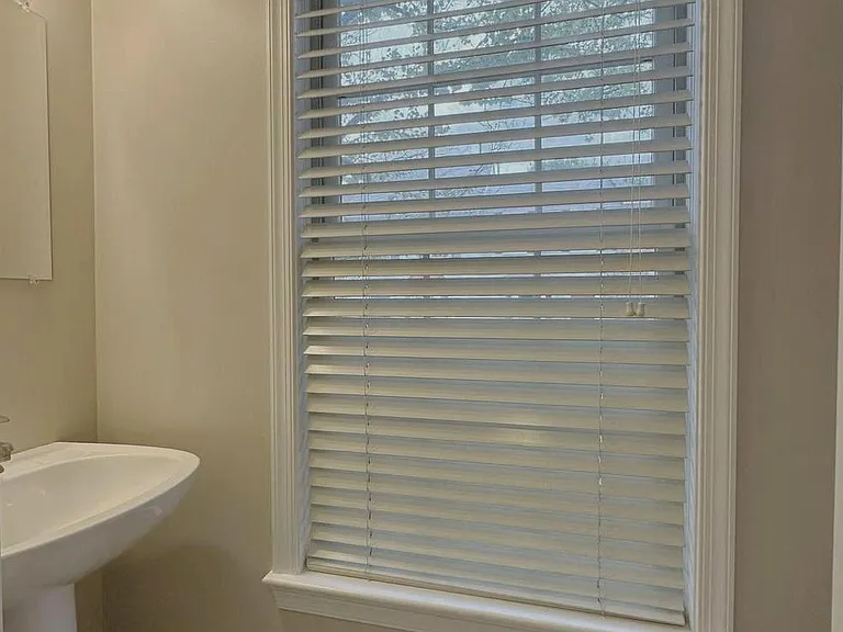 2120 N Tazewell Ct — Photo 7