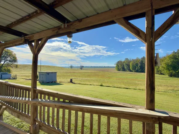 659 Latham Ln, Island, KY 42350