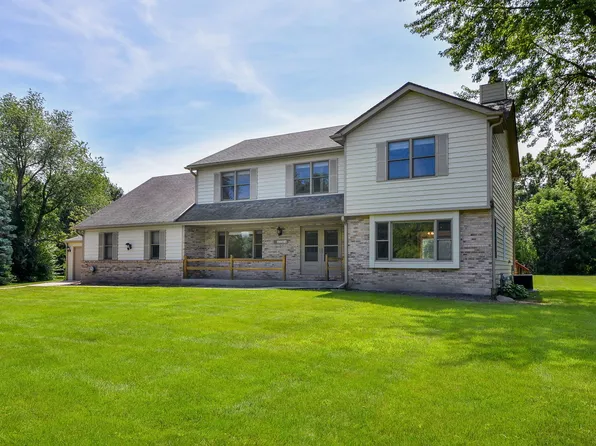 6N584 Juniper Ct, St Charles, IL 60175