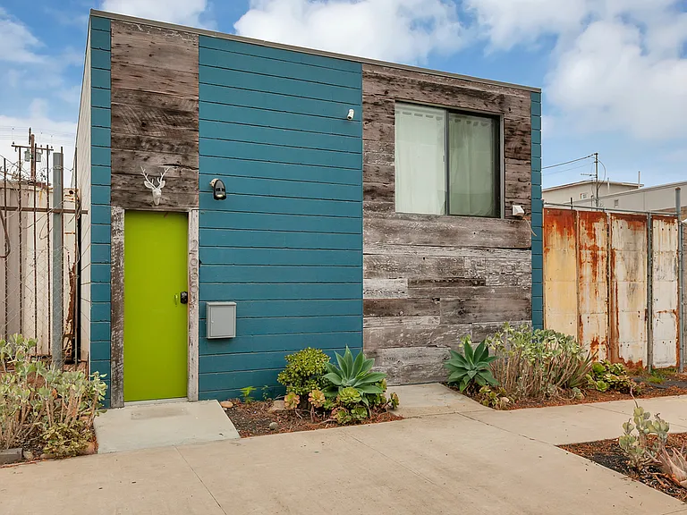 Logan Ave — Photo 7