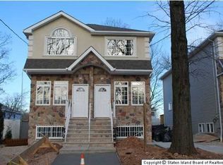 455 Robinson Ave, Staten Island, NY 10312