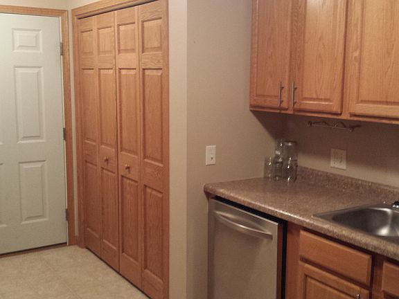 kitchen w pantry
