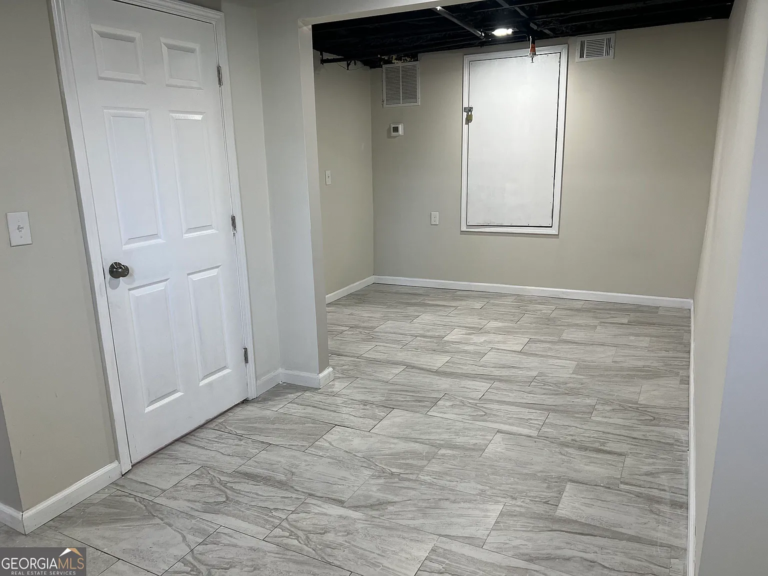 1 bed, 1.0 bath, 550 sqft, $1,100 — Photo 4