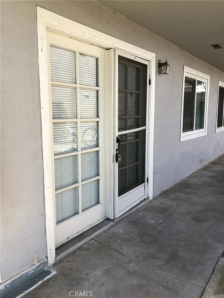 Building Photo - 409 California St #1