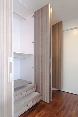 Sold by Compass | media 10