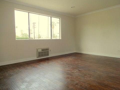 3rd image of 5245 Bakman Ave APT 11