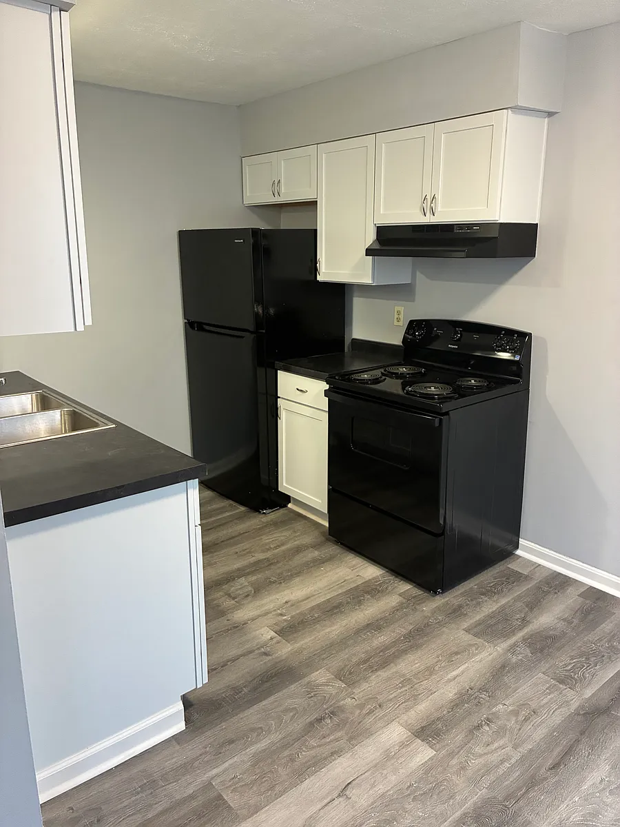 Building Photo - 3100 Springfield Dr #2