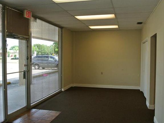 3rd image of 1800 Carol Sue Ave Ste 3