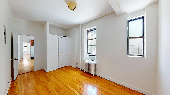 Rented by Bond New York | media 19